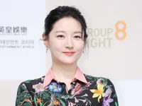 Lee Young Ae thể hiện tấm lòng nhân ái với số tiền từ thiện 'khủng”