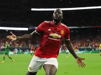 Lukaku tiếp tục 'nổ súng', Man Utd đè bẹp Man City