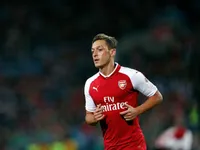 Trả lương gấp đôi, Arsenal sắp sửa trói chân thành công Mesut Ozil