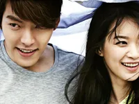 Trong cơn bạo bệnh, Kim Woo Bin vẫn có Shin Min Ah ở bên