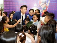 Isaac, Văn Mai Hương sửng sốt vì bị dàn thí sinh Vietnam Idol Kids 'tấn công"