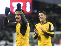 Arsenal không sống bằng Ozil và Sanchez