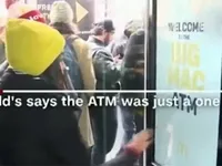 Máy ATM chỉ để rút… đồ ăn