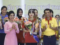 VIDEO: Hoa khôi bóng chuyền Lee Yun Jung và những hình ảnh không thể quên tại VTV Cup Tôn Hoa Sen 2017