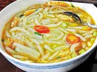 Thưởng thức món bánh canh cua đồng thơm ngon khó cưỡng