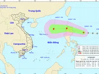 Xuất hiện áp thấp nhiệt đới gần Biển Đông, khả năng mạnh lên thành bão