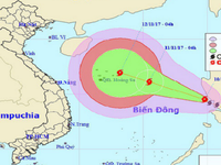 Bão số 13 không ngừng gây mưa dông, gió mạnh ở phía Đông của Bắc Biển Đông