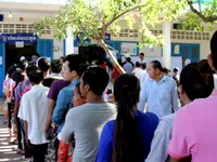 Cử tri Campuchia bỏ phiếu bầu Hội đồng xã, phường