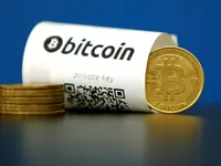 Giá Bitcoin đạt kỷ lục do nhu cầu tăng cao