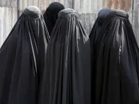 Morocco cấm trang phục burka