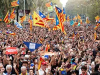 Đình chỉ tuyên bố độc lập vùng Catalonia