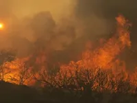 Mỹ: California vắng khách du lịch vì cháy rừng