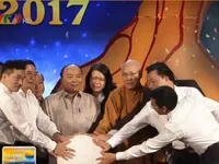 TP.HCM tích cực đóng góp quỹ Chung tay vì người nghèo 2017