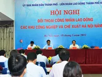 Chủ tịch UBND TP. Hà Nội đối thoại với công nhân khu công nghiệp