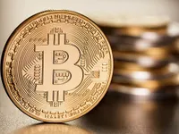 Bitcoin tăng giá kỷ lục mới, vượt mốc 5.200 USD