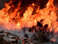 Mỹ: 'Bão lửa' lan sang các vùng khác của California