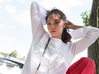 Gong Hyo Jin khác lạ với tạo hình 'gái quê' ở Paris