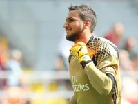 Tương lai &apos;Buffon mới&apos; Donnarumma sẽ được định đoạt vào tuần tới