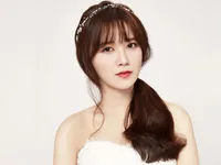 Nàng cỏ Goo Hye Sun khoe tài vẽ tranh cùng chồng