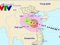 Vùng tâm bão số 10 đổ bộ đất liền khu vực Hà Tĩnh - Quảng Bình