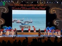 Hà Tĩnh khai trương mùa du lịch biển năm 2017