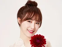 Nằm viện, Goo Hye Sun vẫn không quên từ thiện