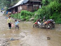 Tăng cường đảm bảo an toàn đập tràn mùa mưa lũ