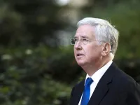 Bộ trưởng Bộ Quốc phòng Anh Michael Fallon đột ngột từ chức