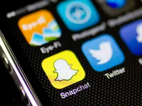 Snapchat trở thành đối thủ lớn cạnh tranh doanh thu quảng cáo với Facebook