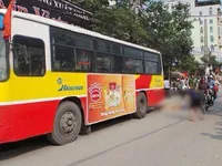 TP.HCM cho phép quảng cáo trên xe bus