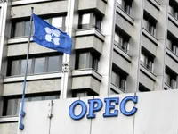 OPEC tiếp tục cắt giảm sản lượng dầu mỏ