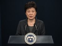 Tổng thống Park Geun-hye bị xác định là nghi phạm tham nhũng