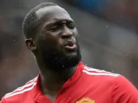 Bênh Lukaku, Mourinho công khai chỉ trích CĐV Man Utd