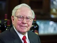 Tập đoàn của Warren Buffett đang có gần 100 tỷ USD tiền mặt