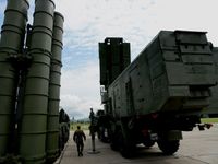 Thổ Nhĩ Kỳ mua hệ thống phòng thủ tên lửa S-400 của Nga