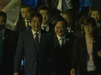 Video: Thủ tướng Nhật Bản Shinzo Abe đến Đà Nẵng dự Tuần lễ Cấp cao APEC