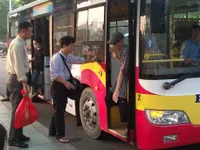 Khách đi xe bus ở TP.HCM tăng 1,5