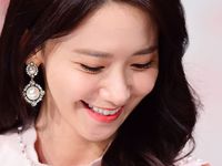 YoonA (SNSD) xinh đẹp trong loạt ảnh hậu trường