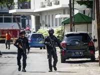 Bomb explodes at Surabaya police HQ