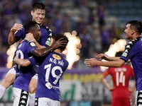 Hanoi FC extend league point record, XSKT Can Tho pocket crucial win