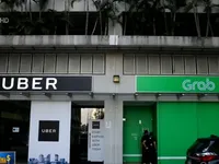 Uber kháng cáo án phạt sát nhập Grab của Singapore