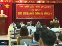 Cần Thơ: Chưa có câu trả lời thỏa đáng về vụ bán 100 USD phạt 90 triệu đồng