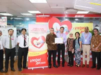 Vietjet chuyển hàng cứu trợ đến Indonesia