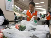 Chile bans plastic bags for businesses