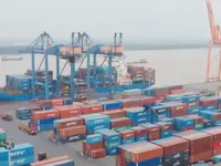 Sẽ tiêu hủy container phế liệu vi phạm không có người nhận