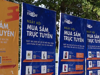 Náo nhiệt tuần mua sắm trực tuyến ở Thủ đô