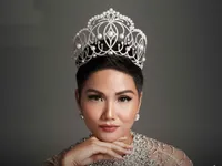 Những nỗ lực kh&ocirc;ng ngừng nghỉ v&agrave; h&agrave;nh tr&igrave;nh truyền cảm hứng của Hoa hậu H"Hen Ni&ecirc;