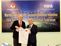 Ảnh: Chủ tịch FIFA Gianni Infantino trong chuyến thăm và làm việc tại Việt Nam