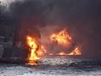 Tàu chở dầu Iran bị chìm gần cảng Thượng Hải (Trung Quốc)
