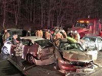 Mỹ: Tai nạn liên hoàn giữa 18 xe trên đường cao tốc